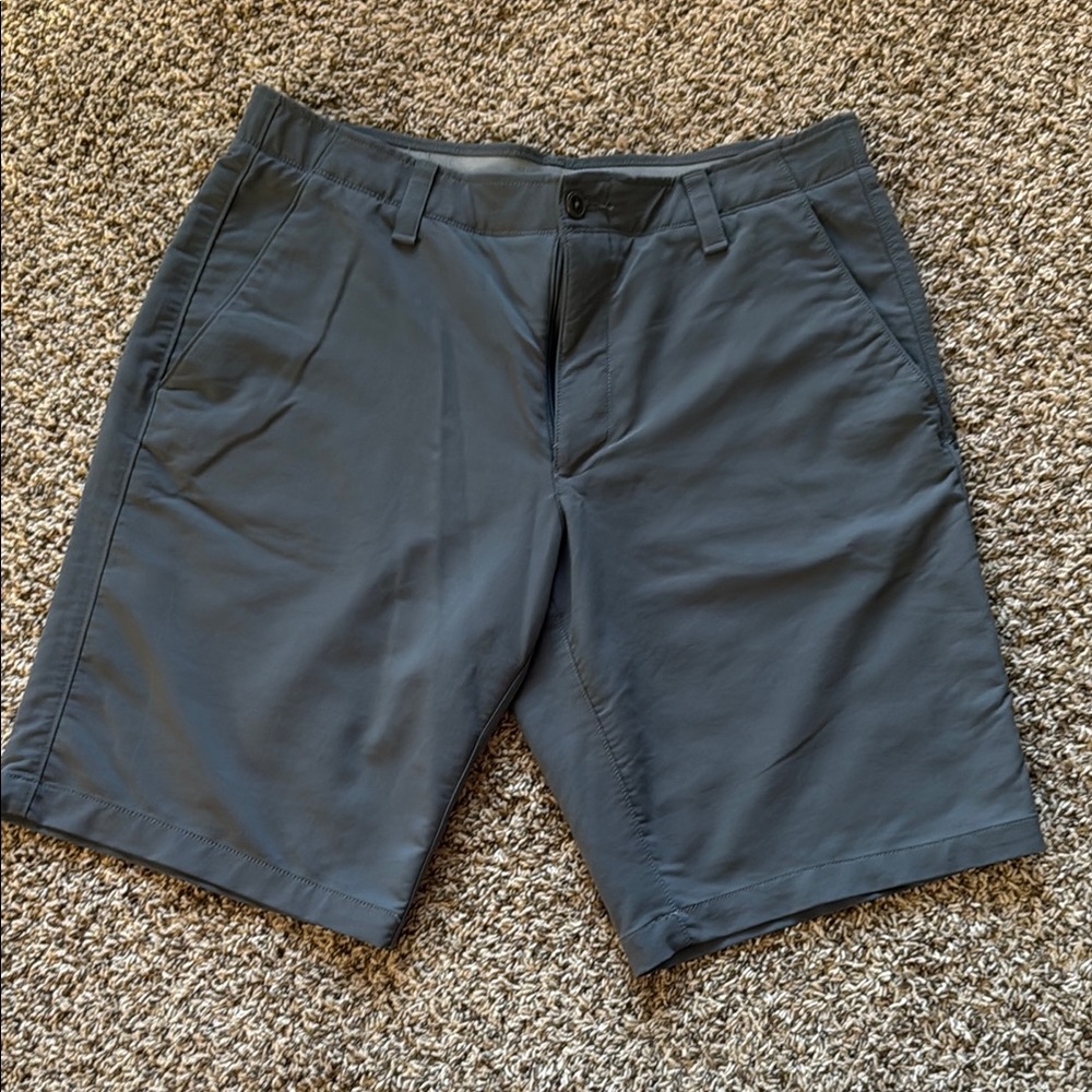 Men's Gray UA Golf Shorts